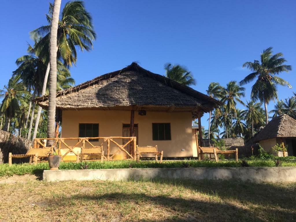 Mafia Neptune Villa Lodge Utende 외부 사진